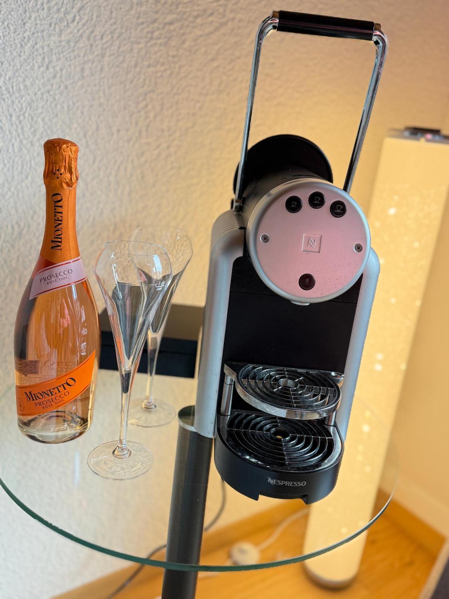 Eva'S Seeblick Krattigen Chambre photo